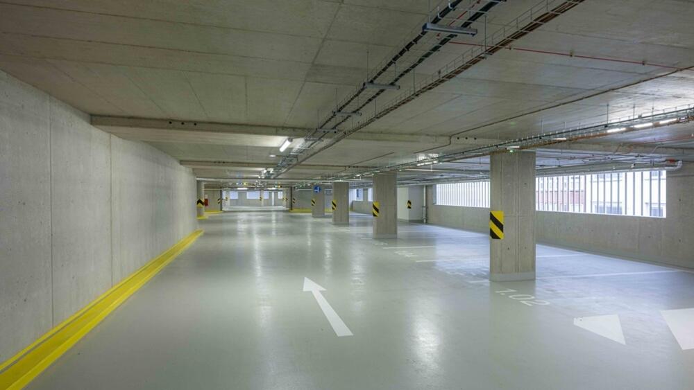 Aktuální foto z právě otevřeného parkhausu v KNL Artur Irma